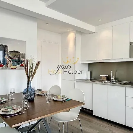 Le Duc - Centre Parking Apartment